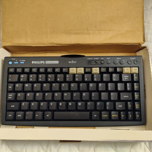 Philips Magnavox MWK122BK Wireless Keyboard for Web TV - Picture 2 of 3